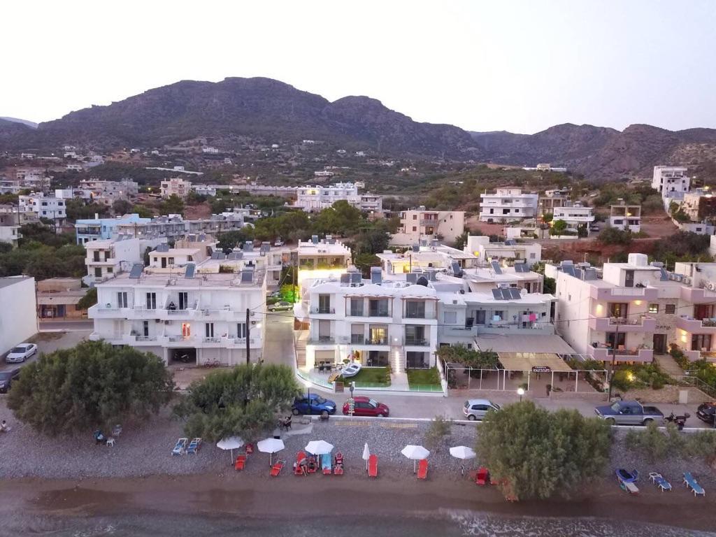 Elimia Suites & Studios Makrýgialos 外观 照片
